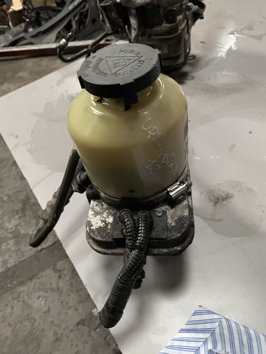 Bomba direção assistida Opel astra H