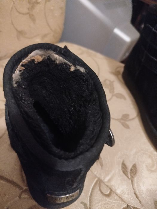 Уггі шкіряні  40 розмір