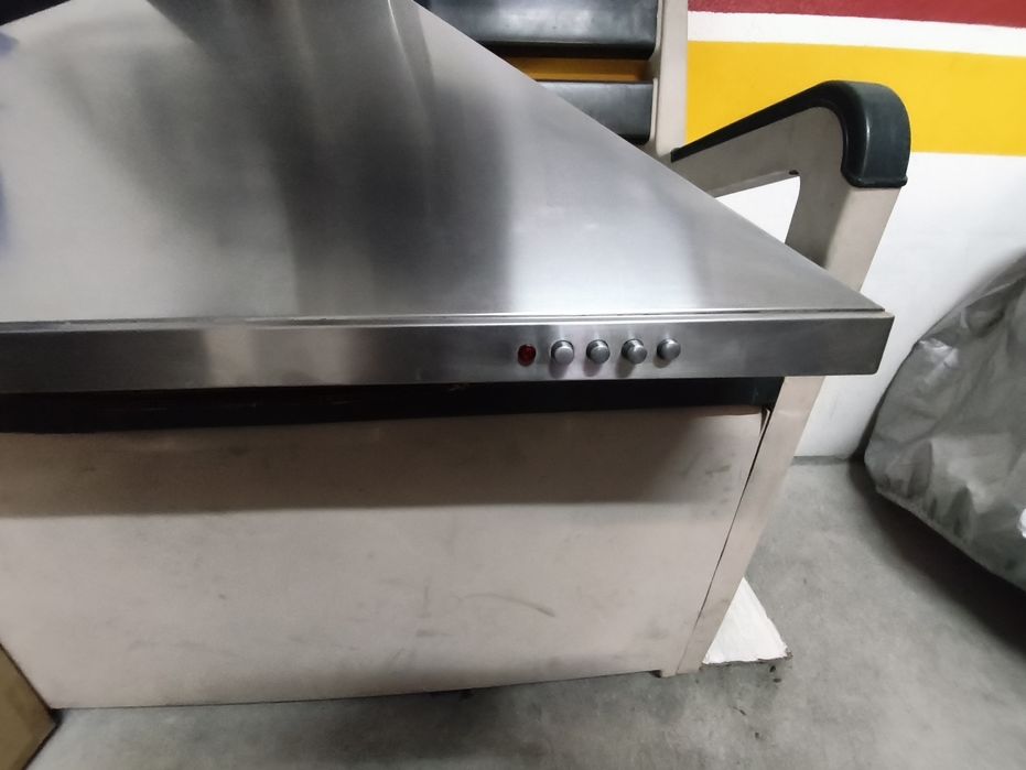 Exaustor 90 cm, com tudo a funcionar.