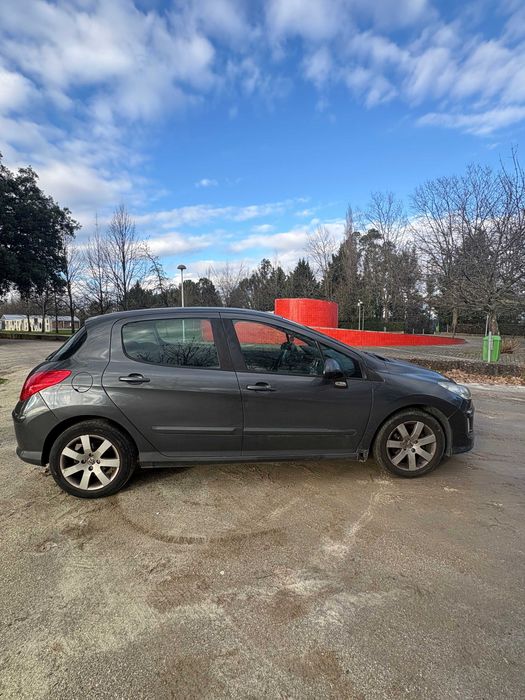 Carro Peugeot 308