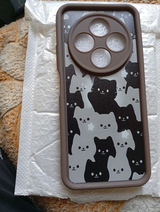 Чохли iPhone 17 Pro max.Xiaomi Redmi 14c