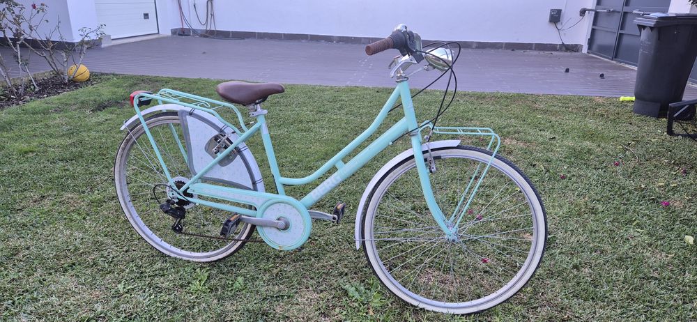 Bicicleta Berg verde agua