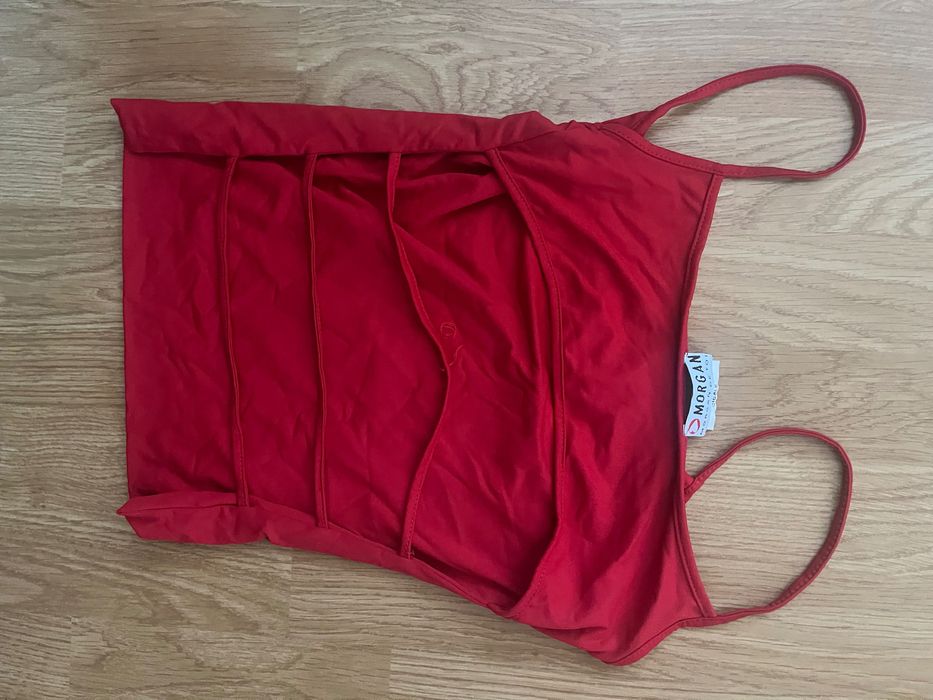 Майка червона з відкритою спиною