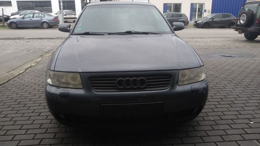 Tablier Audi A3 8L xenon 1.9 tdi 130cv de 2002