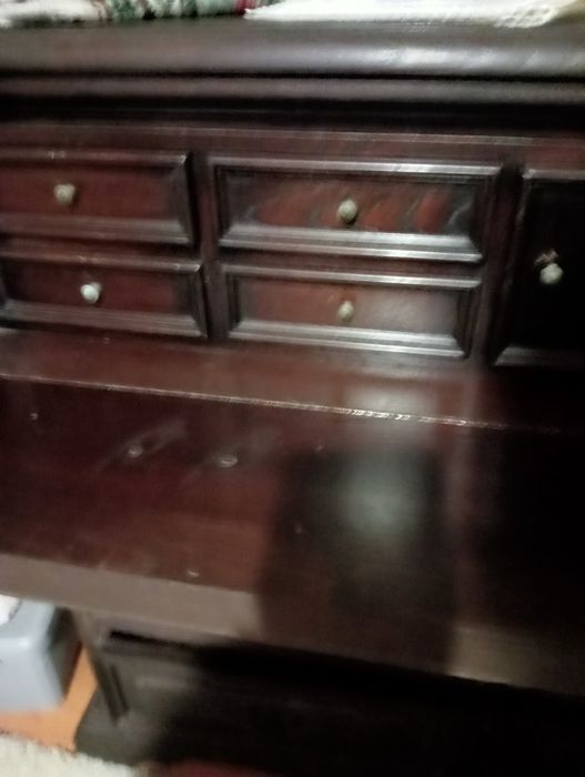 Cómoda em madeira maciça para restauro