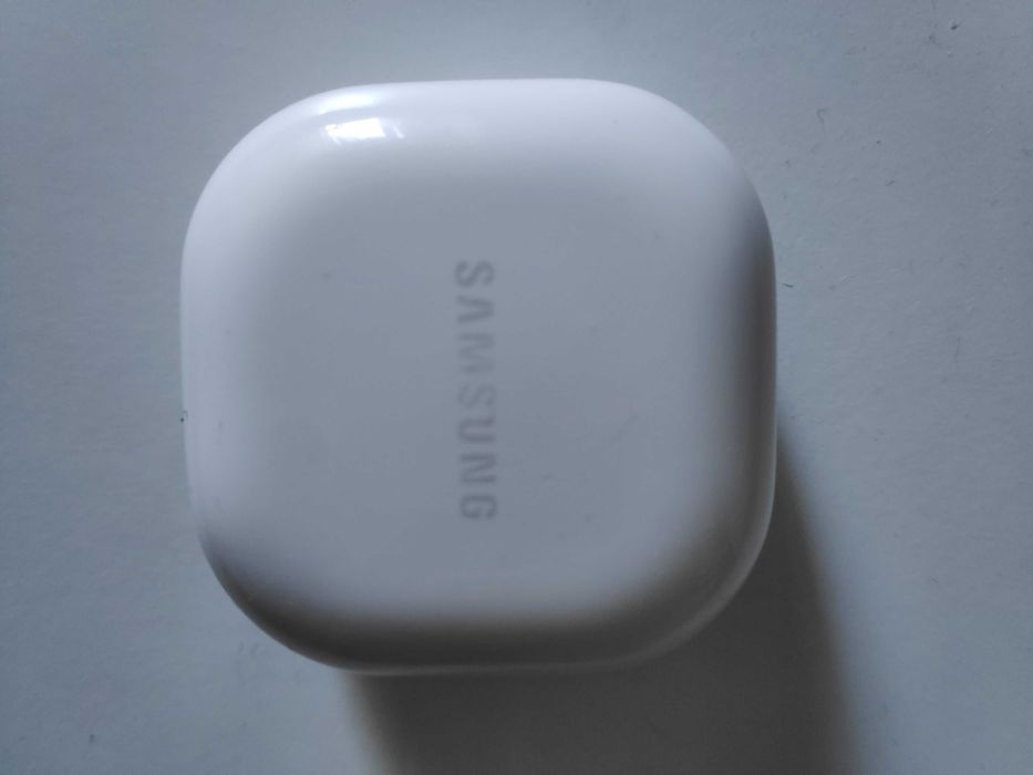 Oryginalne etui ładujące Samsung Galaxy Bunds 2 SM-R177 Białe