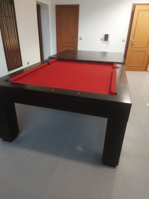Mesa    de  sinuca