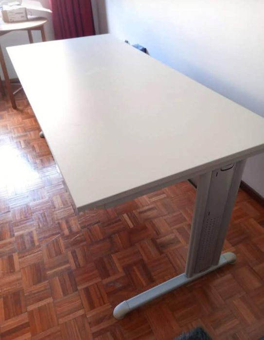 Mesa Secretária escritório