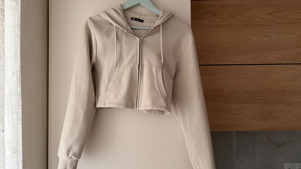 Костюм           .