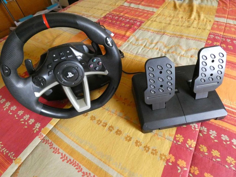 PS4 Slim 500gb;1comando;garantia;+volante/pedais Hori PS4;ler anuncio