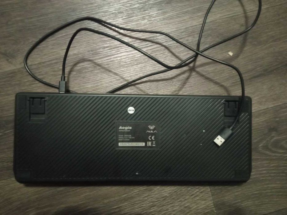 Продам 2 механічні клавіатури Aula: Aegis та Dawnguard