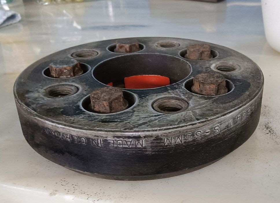 Vendo jantes 17 Porsche com adaptação para seat e vw