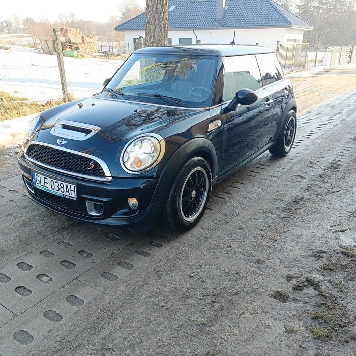 MINI Cooper S 1.6 Benzyny 120km