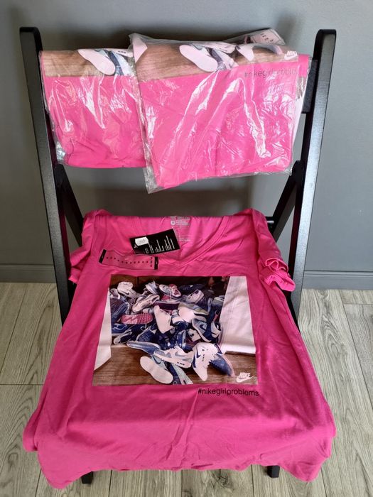 Nowy t-shirt damski Nike WMNS rozmiar M