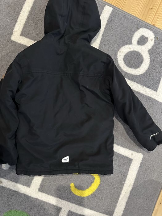 Демісезонна куртка 5-6 років