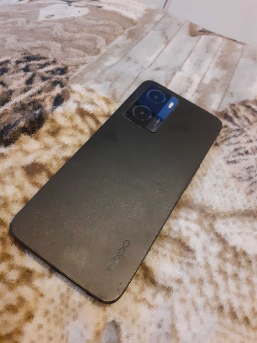 Vendo este telefone ecra partido