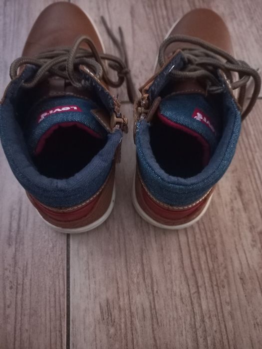 Buty Trampki Levis roz. 33