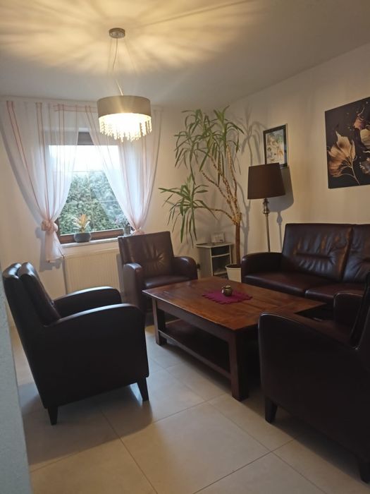 Zestaw skórzanych mebli wypoczynkowych