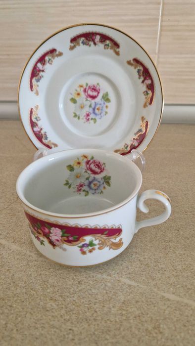 Conjunto Chávena e Pires T. Limoges, porcelana