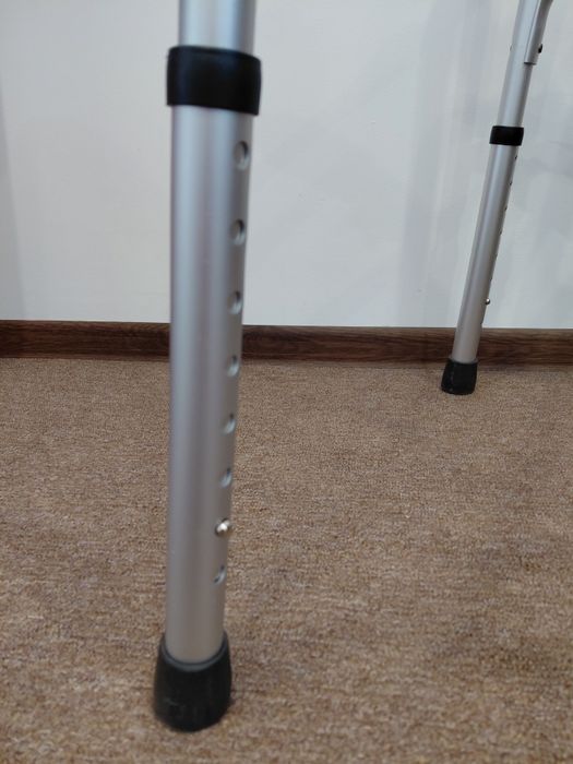 Ходунки  для літніх людей