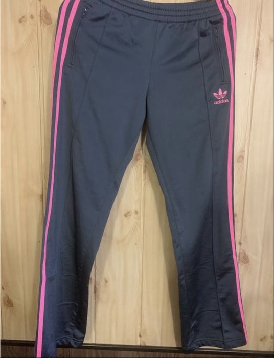 Чорно рожевий костюм adidas