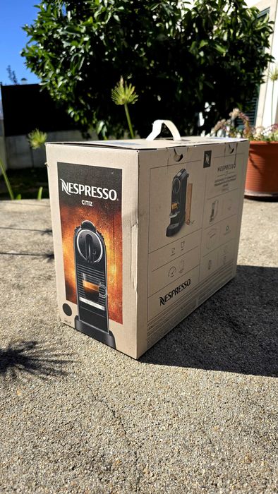 Máquina Nespresso Nova