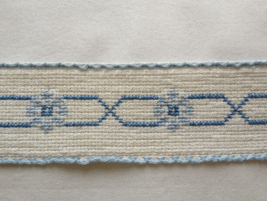 Barras bordadas a ponto cruz para 2 toalhas