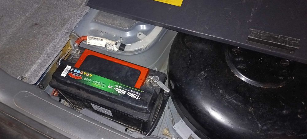 Volvo S80, LPG z 2022 (butla 2032), nowa bateria, nowe opony