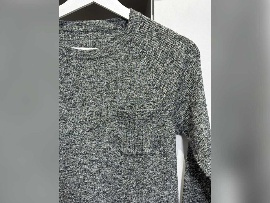 Sweter męski szary gładki, fason regularny, kieszonka na piersi S