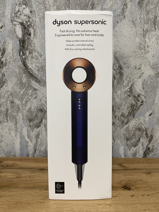 фен Dyson supersonic