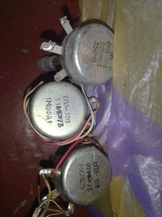 Резистор переменный