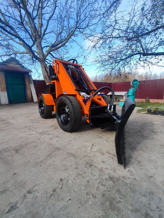 Міні навантажувач Українець