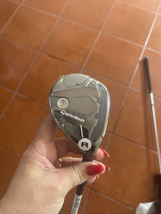 Tavo de golfe Hibrido TaylorMade Qi35 Max Life ( NOVO )