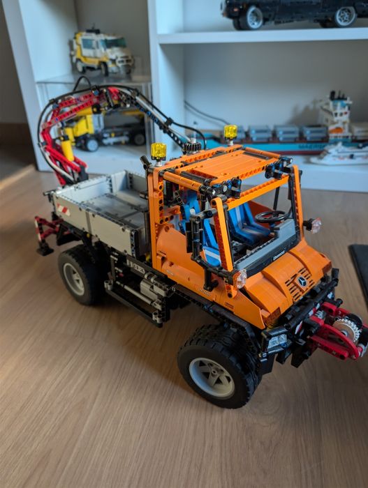 LEGO Technic 8110 Mercedes-Benz Unimog U 400 - Completo c/ Caixa