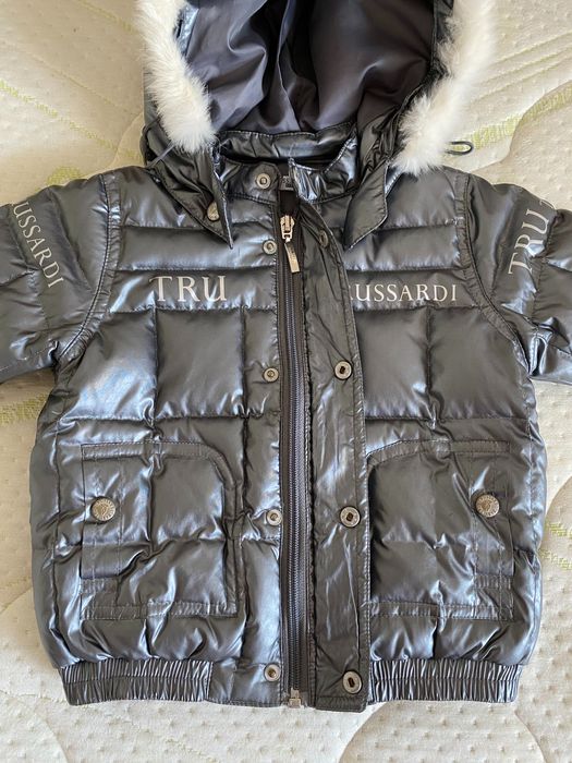 Продам зимнюю пуховую куртку марки Trussardi baby 74 9 мес