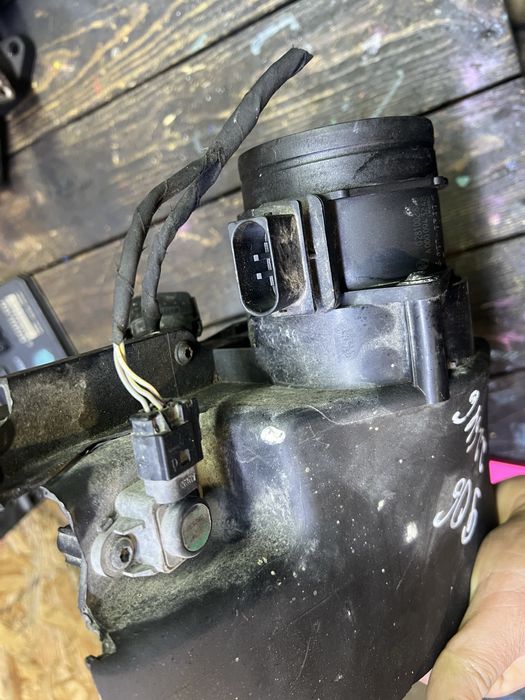 ДМРВ расходомер воздуха Mercedes Sprinter 906 2.2 646 витратомір