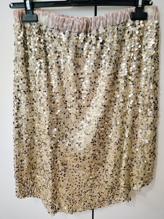 Saia de lantejoulas