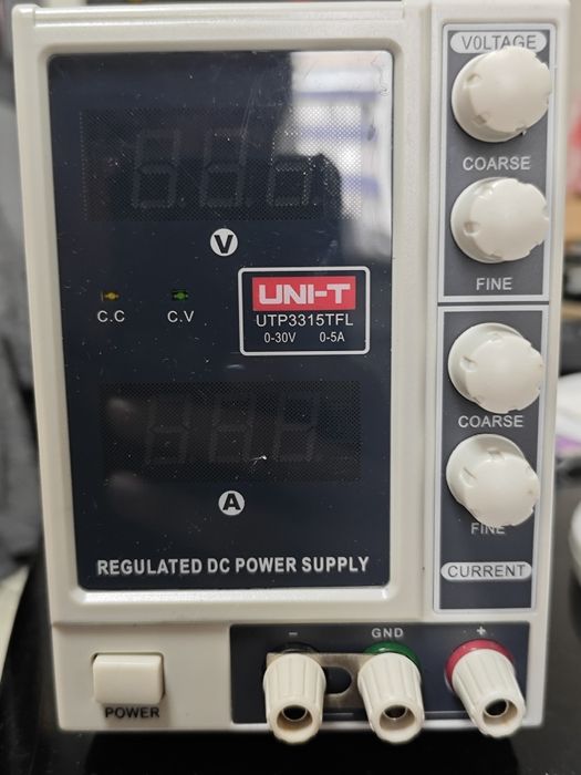 Лабораторний трансформаторний БЖ UNI-T UTP3315TFL 1канал 5А 30V