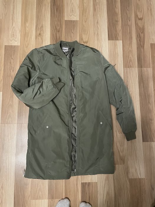 Жіноча куртка