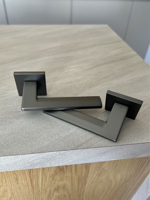 Klamki 4kpl. VDS FLAVIO FIT  WC WKŁADKA R67F ANTRACYT loft infustrial