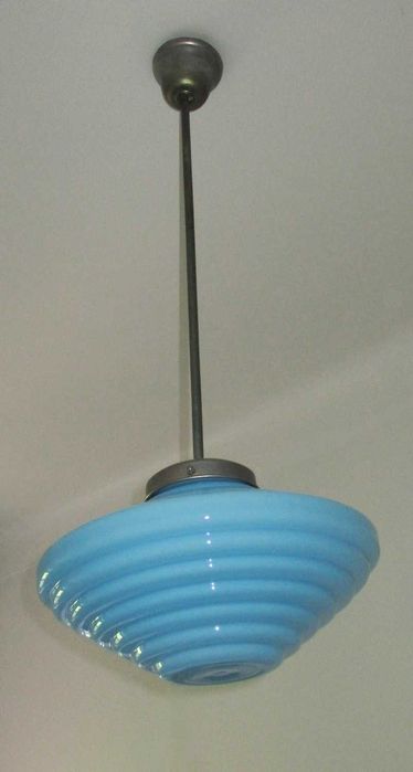 Candeeiro de Teto em Vidro Opalino Azul Art Déco Peça Antiga de Origem
