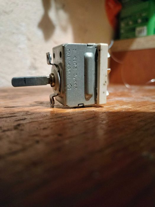 Termostat piekarnika Amica 510GE2.33ZpTaNA(Xsx) EGO 55.17069.140 8032828
