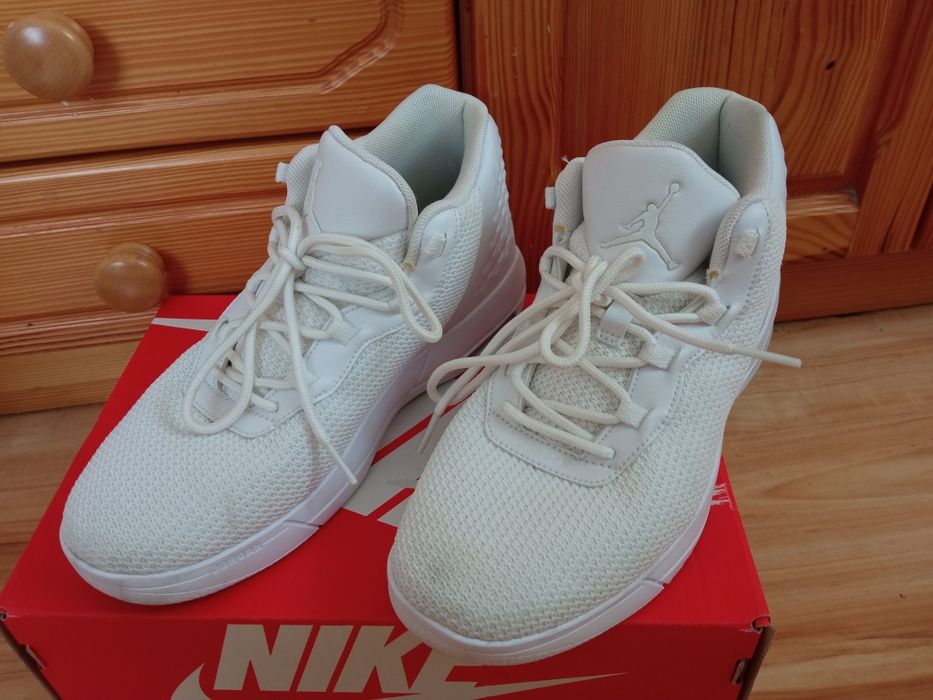 Buty Nike Air Jordan Academy