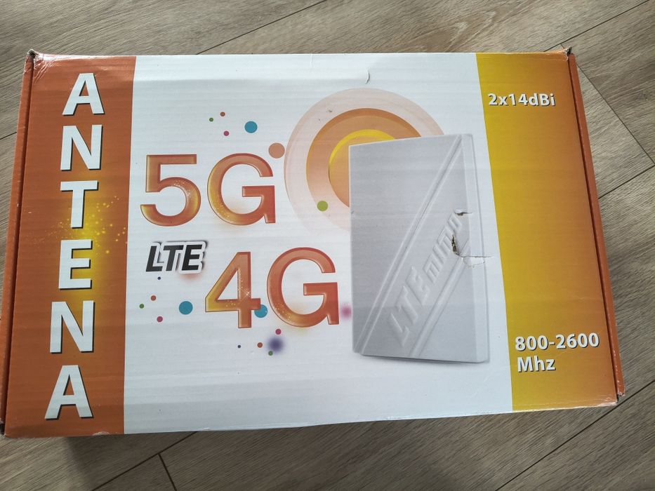 Antena 5G LTE  2x14dBi 800-2600 Mhz nieużywana do routera SIM