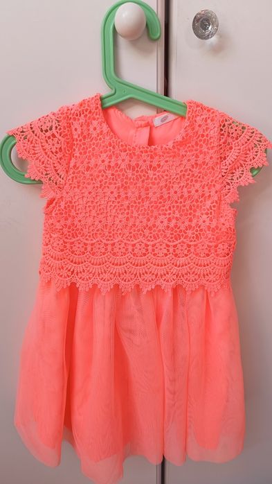 Sukienka neonowa r 92