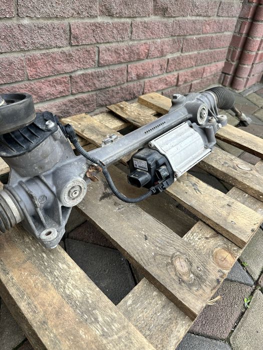 Рульова рейка електро VW Volkswagen Touran 2008-2010 Skoda Octavia A5 2008-2013 VW Golf 5 2008  На 3 кріплення !