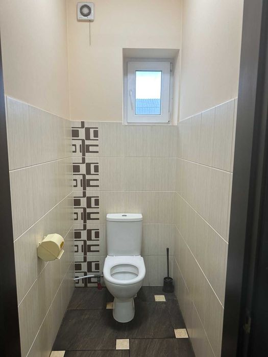 Продаж комерційного приміщення в центрі с.Руська Поляна