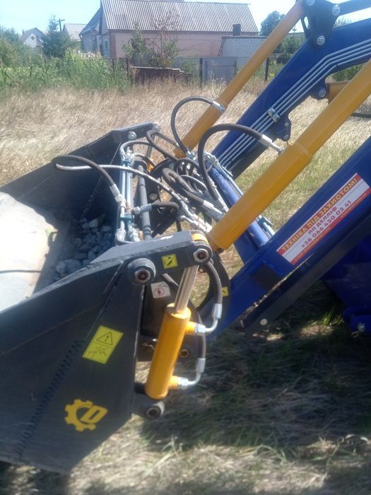 Трактор DF 404 G2