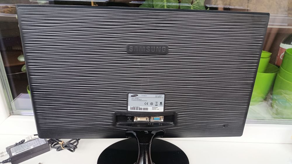 Монитор Samsung 24