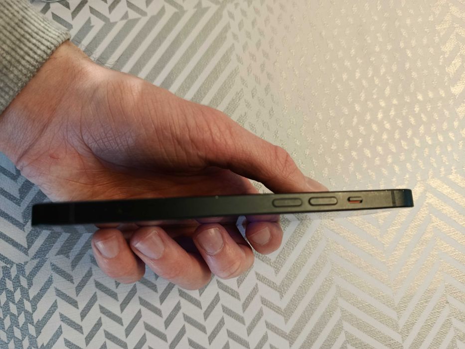 iPhone 13 128GB stan bardzo dobry +gratis etui